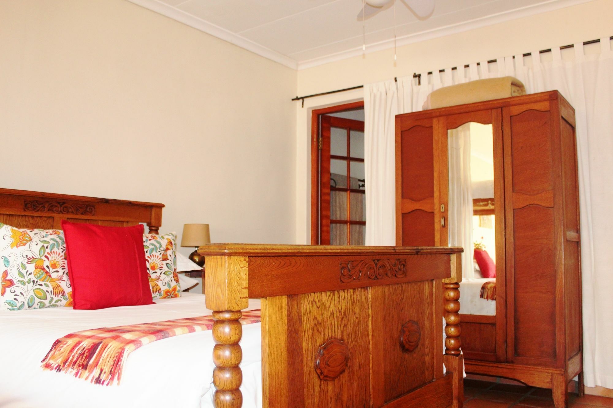 3@Marion Guest House Претория Екстериор снимка