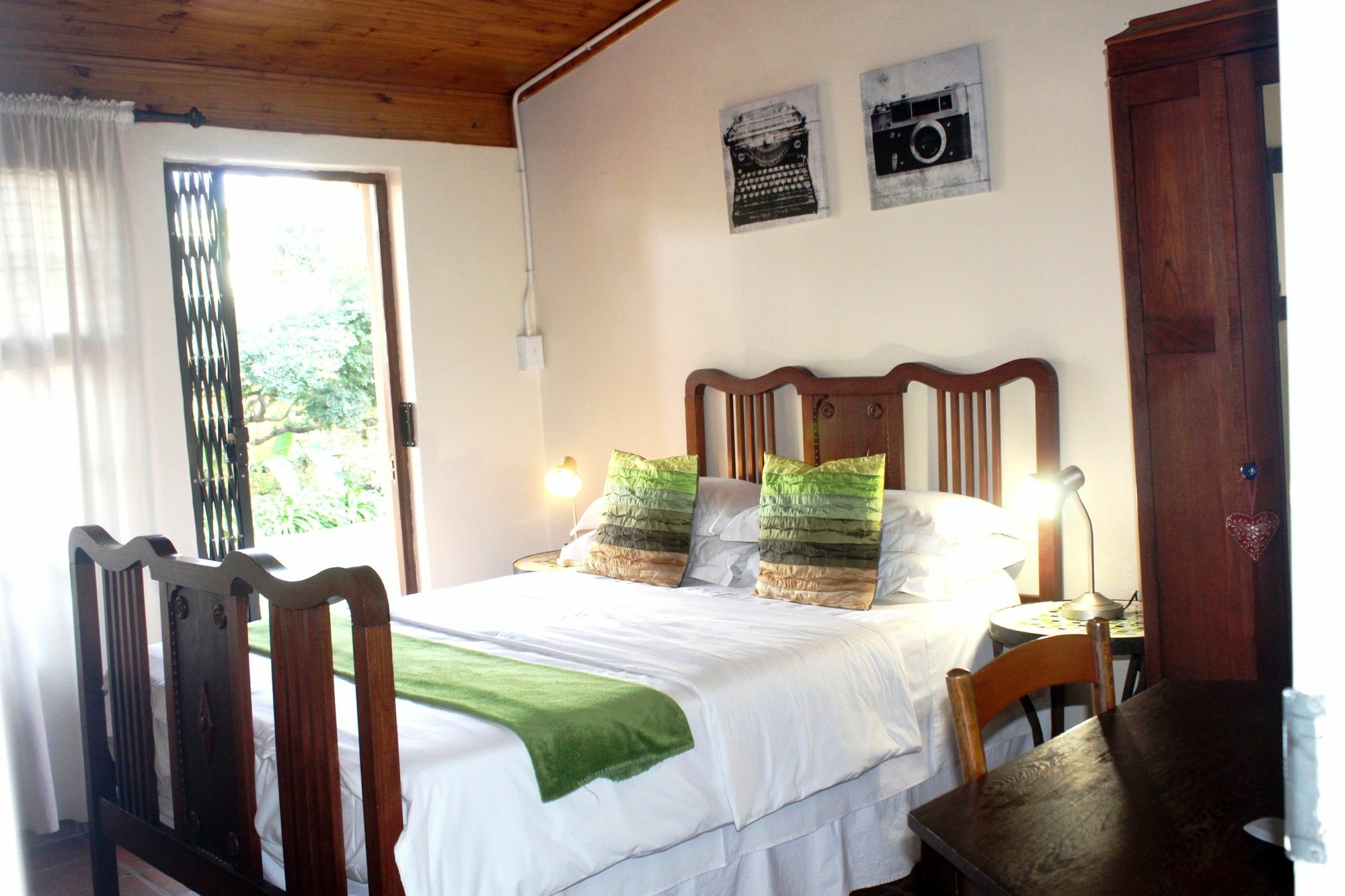 3@Marion Guest House Претория Екстериор снимка